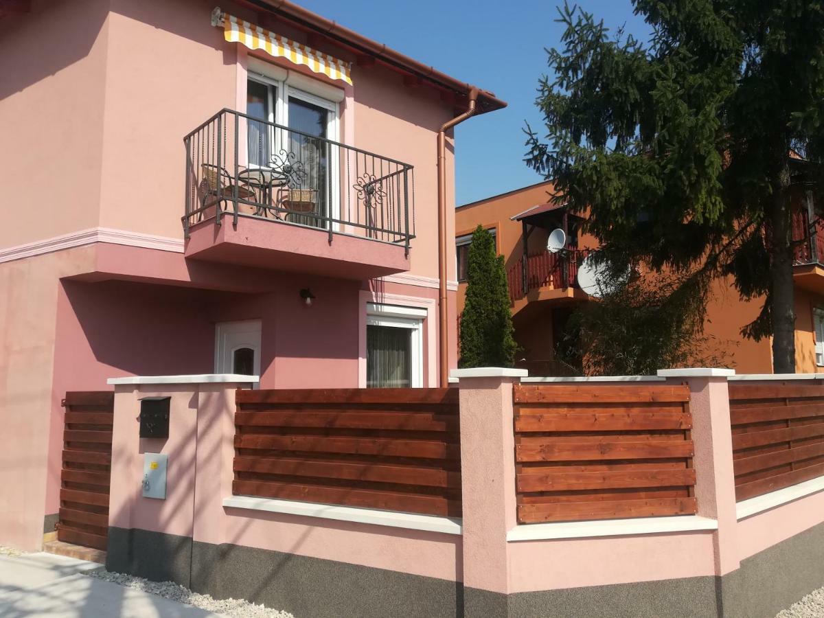 Dream Lux Apartman Hajdúszoboszló Екстериор снимка